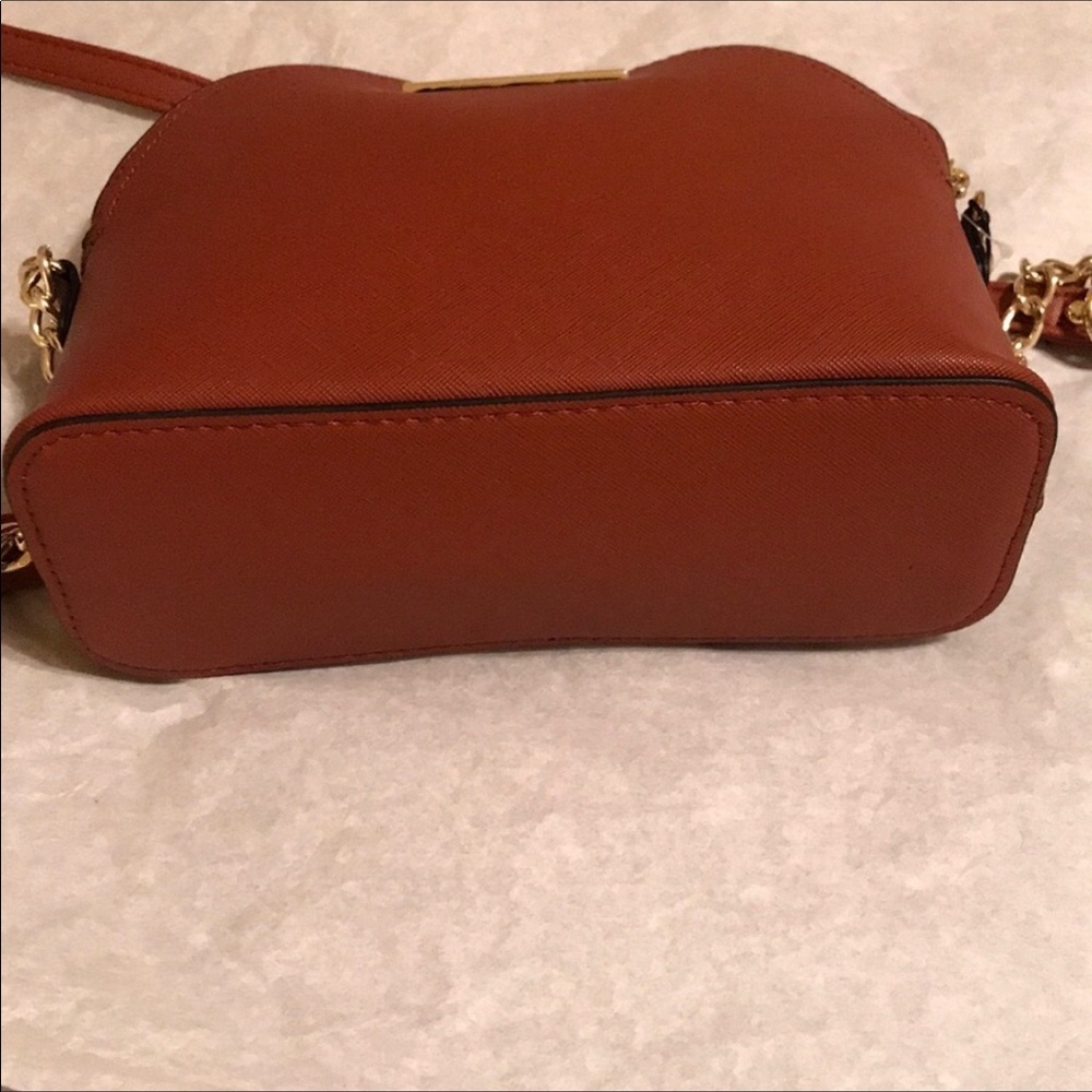 Steve Madden Dome Crossbody Bag - Picture 5 of 5